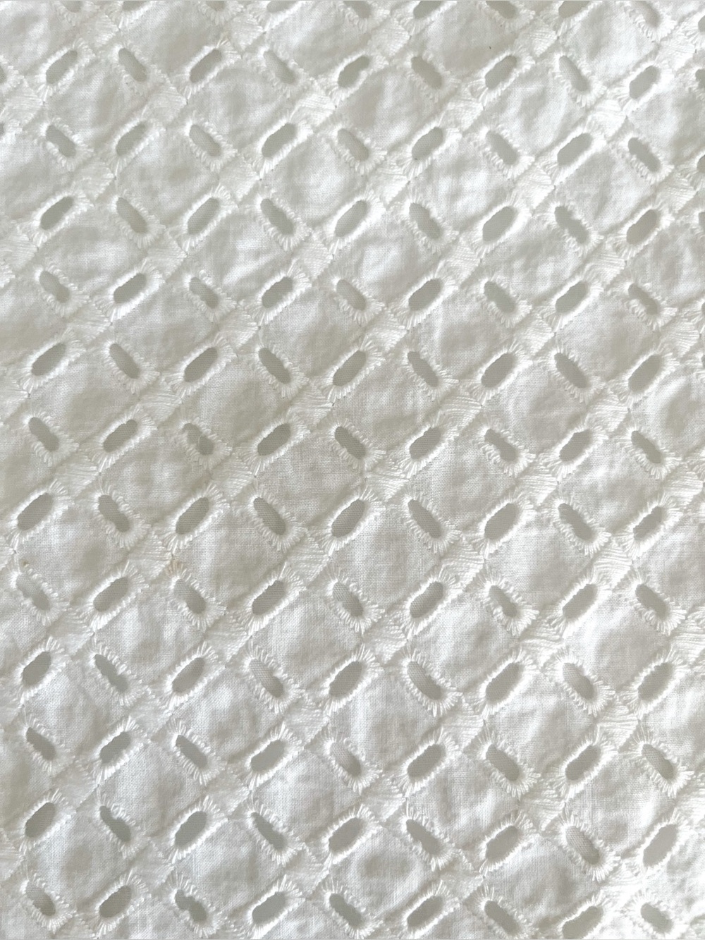 ANN TAYLOR White Eyelet A-Line Mini Skirt 100% Cotton Lined Summer Women’s 2 - Picture 2 of 6